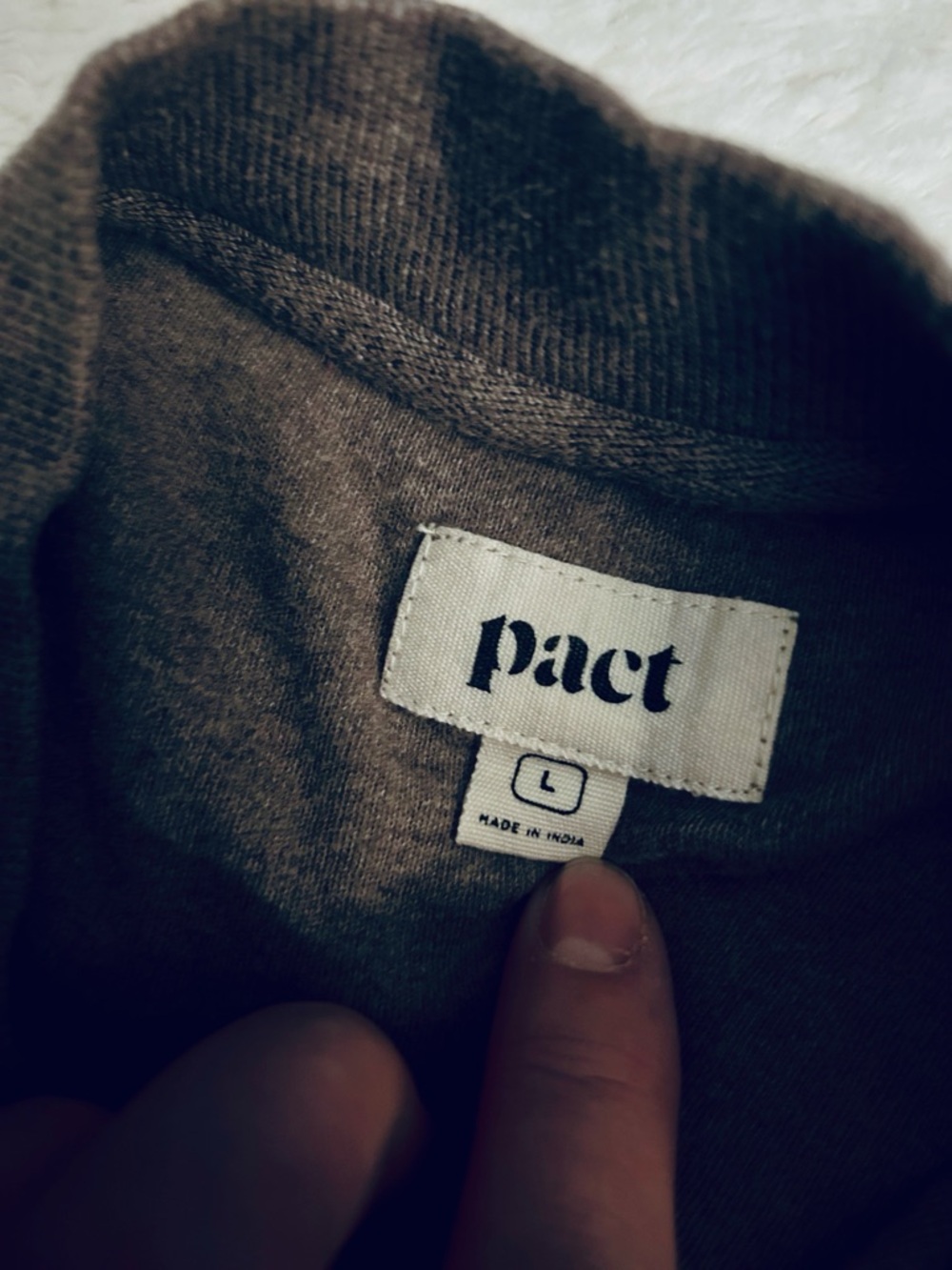 Pact Airplane Mock Neck Shell - Sleeveless Brown Knit Women's Top - Size Large - Picture 3 of 3